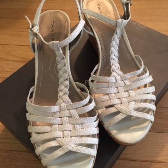 Tahari Wedge/Strappy Sandals - Sz 9.5 - Picture 6 of 8